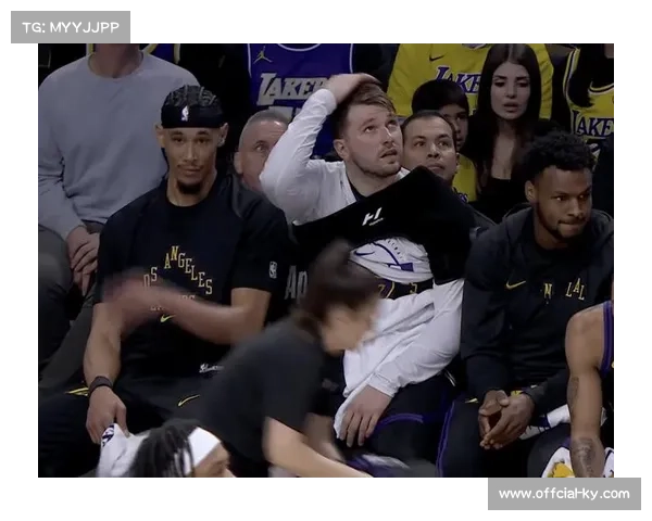 詹姆斯41岁生日夜湖人惨败活塞，东契奇带伤30分难阻末节崩盘