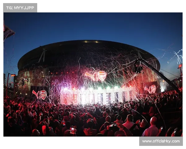 转会动态：阿森纳曼联竞逐莱万特前锋，转会费预计5000万欧